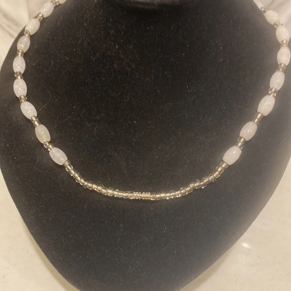 Elegant Beaded clear quartz Necklace & bracelet - Picture 9 of 10